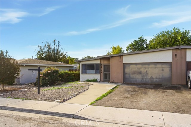 1609 Poppy Lane, Paso Robles CA: https://media.crmls.org/medias/e4137364-de8b-483a-886a-c02b8fad6e4f.jpg