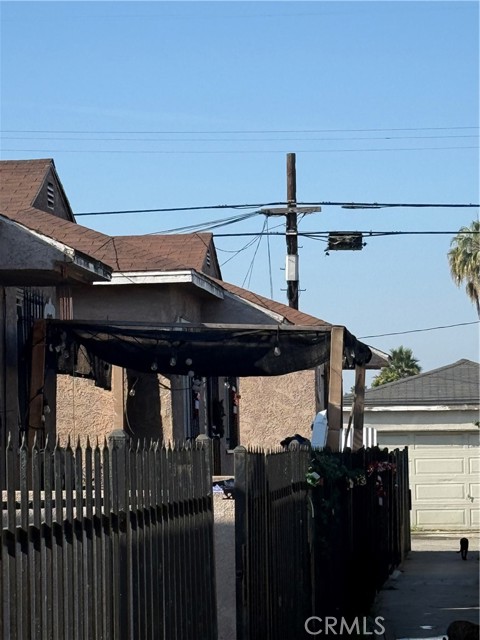 Detail Gallery Image 2 of 3 For 9435 S Western, Los Angeles,  CA 90047 - – Beds | – Baths