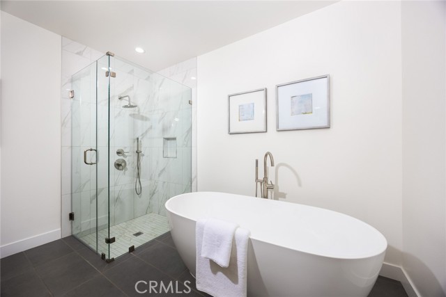 905 sunset Boulevard, Arcadia CA: https://media.crmls.org/medias/e4143bce-0a44-4a4f-8157-02b69db7fbc0.jpg