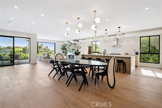 Detail Gallery Image 7 of 65 For 22268 Avenue San Luis, Woodland Hills,  CA 91364 - 5 Beds | 5/1 Baths