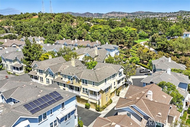 57 Hinterland Way, Ladera Ranch CA: https://media.crmls.org/medias/e4159993-af0e-4c61-97b7-c5a39cabc113.jpg