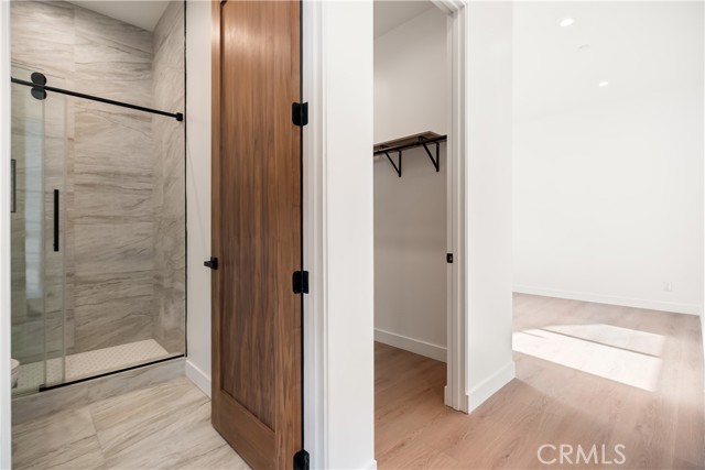 Detail Gallery Image 63 of 75 For 6935 Jellico Ave, Lake Balboa,  CA 91406 - 8 Beds | 8 Baths