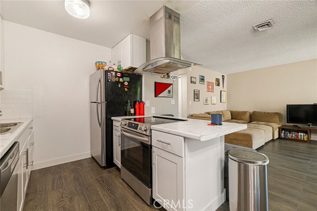458 Nord Avenue, Chico CA: https://media.crmls.org/medias/e416440b-8d35-46ba-a412-f2731dc3a3b5.jpg
