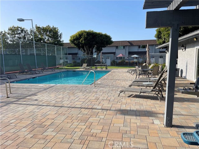 Detail Gallery Image 20 of 22 For 16816 Redwing Ln #58,  Huntington Beach,  CA 92649 - 2 Beds | 1/1 Baths