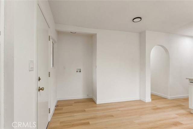 1209 W 40th Place, Los Angeles CA: https://media.crmls.org/medias/e416d611-9d19-4b1c-83b0-bf21b839d7b2.jpg