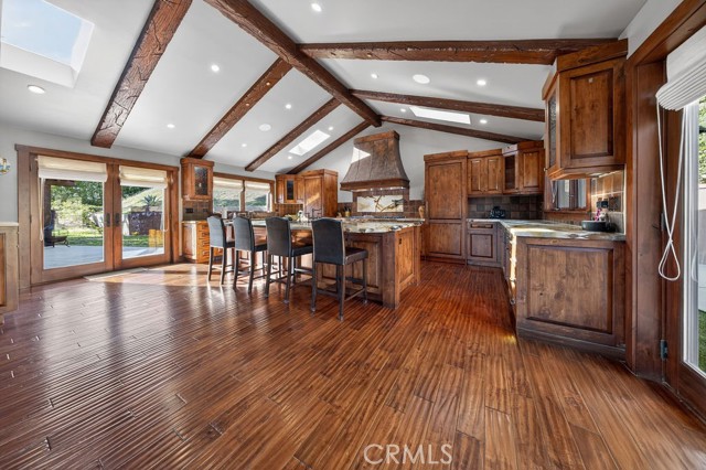 Detail Gallery Image 17 of 64 For 11159 Mcvine, Sunland,  CA 91040 - 4 Beds | 4 Baths