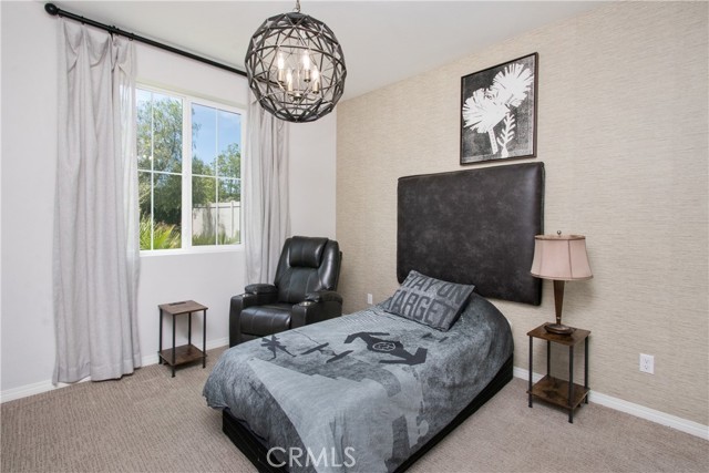 36067 Roaring Fork Drive, Winchester CA: https://media.crmls.org/medias/e417590e-edd7-4c6b-8720-57663404a712.jpg