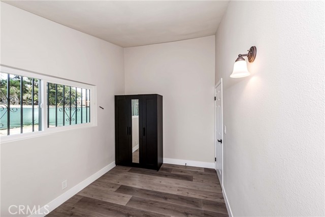 Detail Gallery Image 17 of 22 For 10515 Hickory St, Los Angeles,  CA 90002 - 4 Beds | 2 Baths