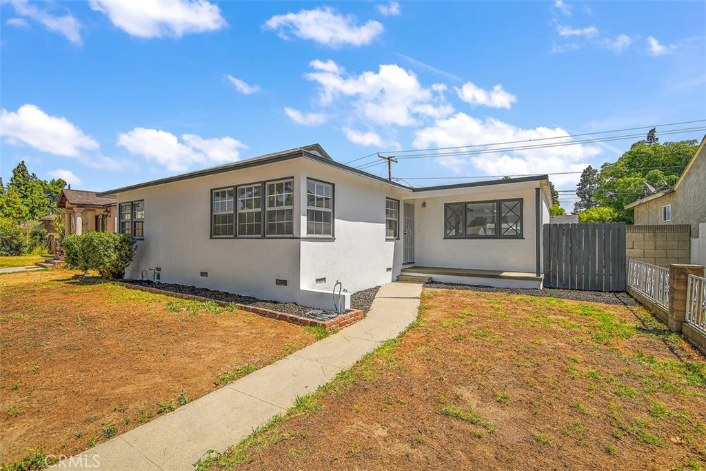 9616 Pioneer Boulevard, Santa Fe Springs, CA 90670