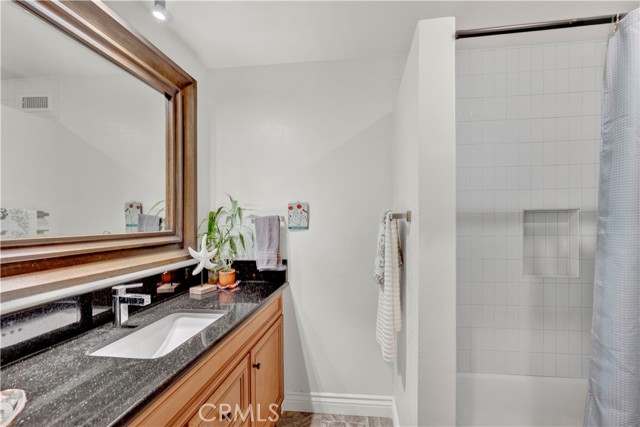 Detail Gallery Image 38 of 56 For 17830 Winterberry St, Fountain Valley,  CA 92708 - 5 Beds | 3 Baths