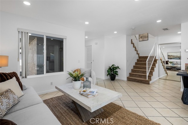 25532 Polaris Lane, Lake Forest CA: https://media.crmls.org/medias/e417f574-f7f8-4da1-9b33-4f67b706b8b6.jpg