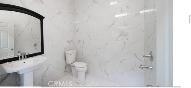 https://media.crmls.org/medias/e4181902-f1b7-4ab9-a7eb-10df4a566534.jpg?preset=X-Large