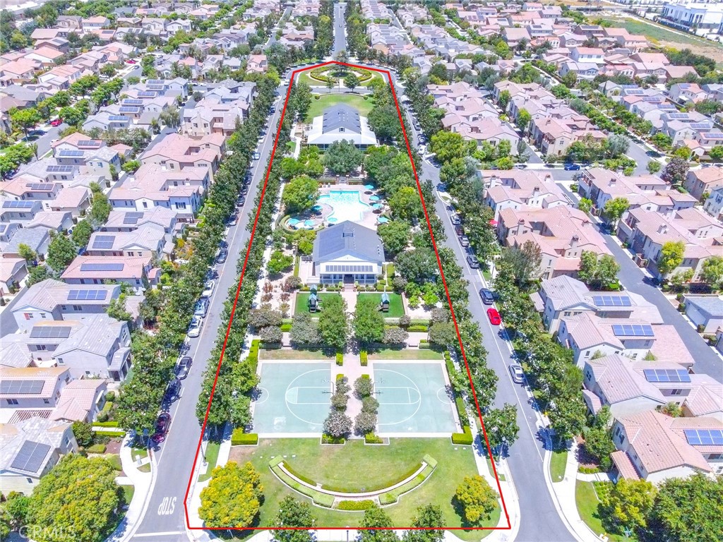 https://media.crmls.org/medias/e4182f23-2f4a-4b18-a639-71e267509a5b.jpg?preset=X-Large