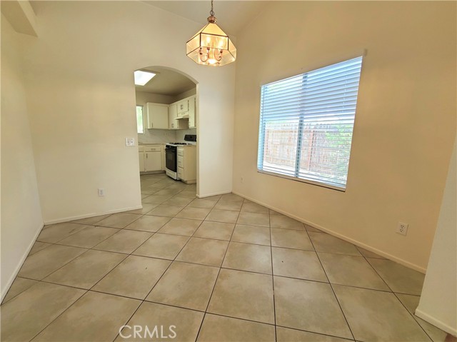 Detail Gallery Image 6 of 24 For 1204 Sycamore Ct, Banning,  CA 92220 - 4 Beds | 2 Baths