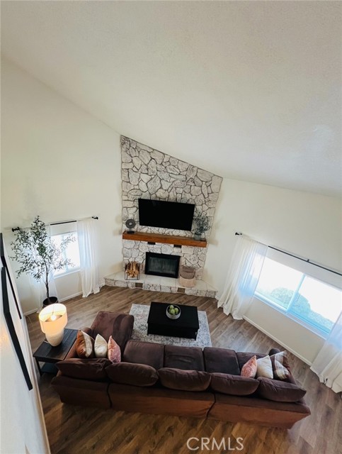 Detail Gallery Image 5 of 19 For 13330 Tamarisk Rd, Victorville,  CA 92395 - 3 Beds | 2/1 Baths