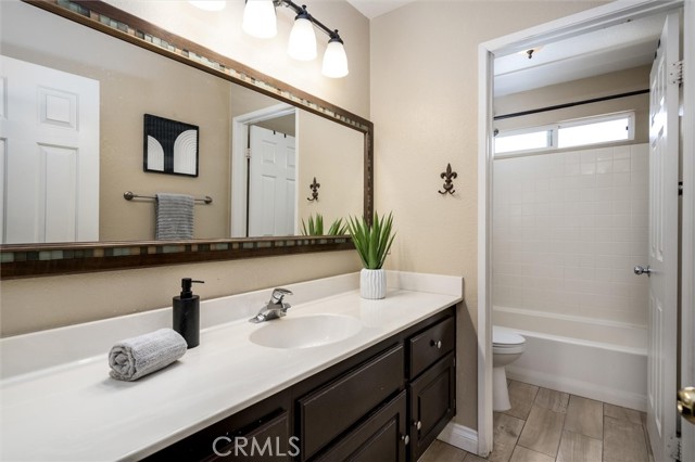 27917 Busman Road, Murrieta CA: https://media.crmls.org/medias/e419bbf1-82d7-4766-82d5-49d9dc40b5be.jpg
