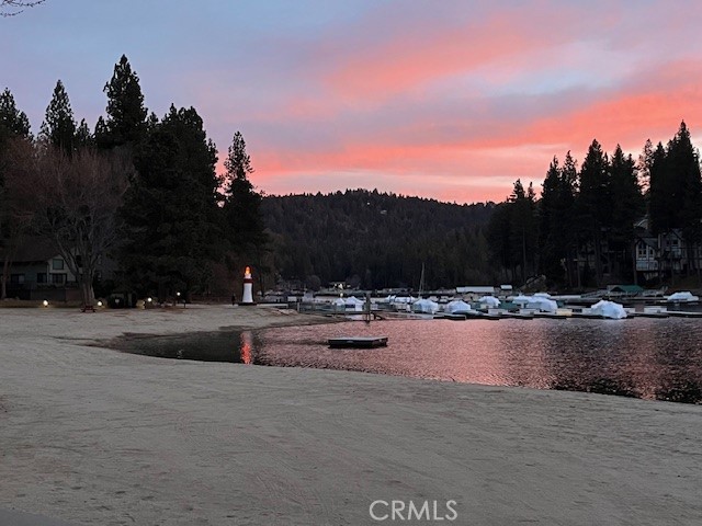 https://media.crmls.org/medias/e419c337-d9ae-485b-b215-caccf68e8a1e.jpg?preset=X-Large