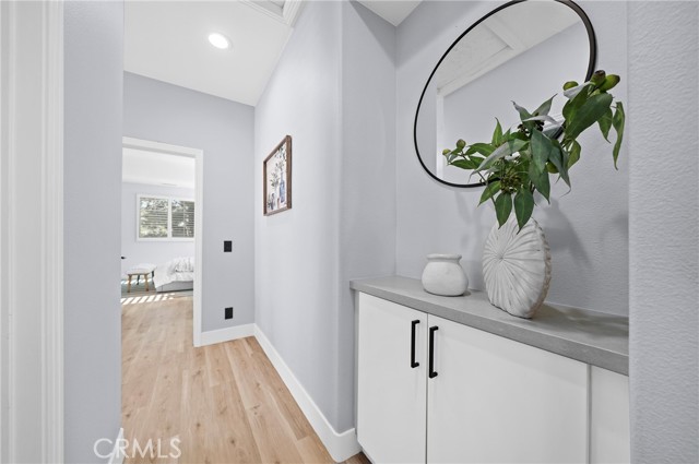 Detail Gallery Image 14 of 20 For 328 Flyers Ln, Tustin,  CA 92782 - 3 Beds | 2/1 Baths