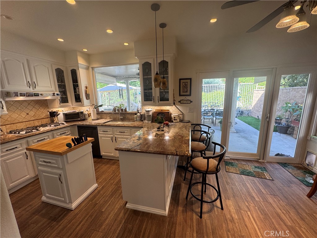 E41b1217 41e0 45f9 A643 B5890771f9cf