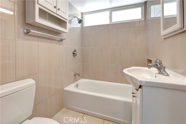 139 W Canada, San Clemente CA: https://media.crmls.org/medias/e41bbaff-3fe6-4a9d-9f24-255bad7862f1.jpg