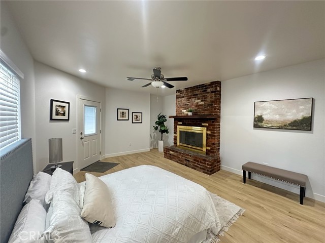 Detail Gallery Image 13 of 21 For 5344 Adenmoor, Lakewood,  CA 90713 - 3 Beds | 2 Baths