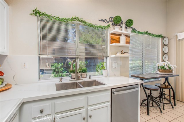 10981 Deerfield Drive, Cherry Valley CA: https://media.crmls.org/medias/e41c7243-ee3d-462f-94c2-6f178fea28a6.jpg