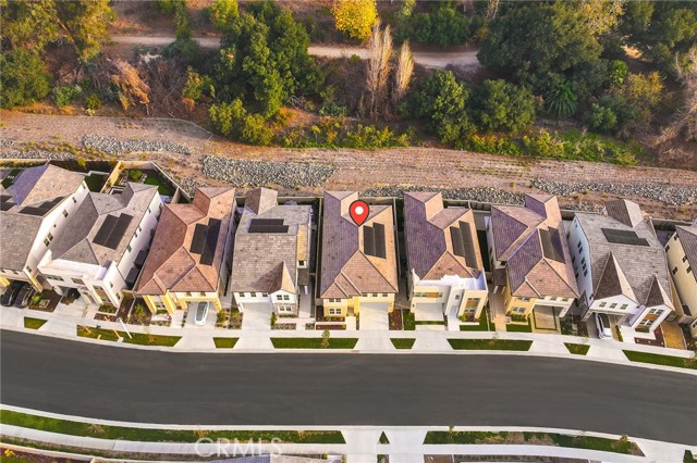 390 Riverbend, Lake Forest CA: https://media.crmls.org/medias/e41c7cc8-a59a-46eb-b9b7-3961e65904ca.jpg