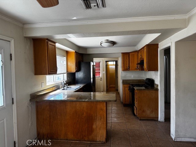 Detail Gallery Image 11 of 12 For 18117 Seine Ave, Artesia,  CA 90701 - 3 Beds | 2 Baths