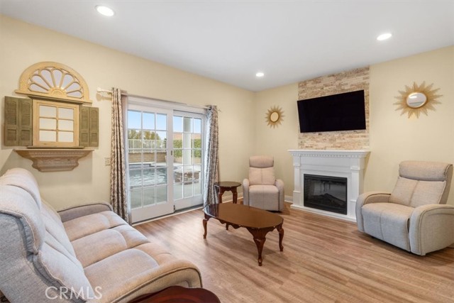 25912 Densmore Drive, Lake Forest CA: https://media.crmls.org/medias/e41eddd7-ca34-4c48-abc0-ca904a7fa9bf.jpg