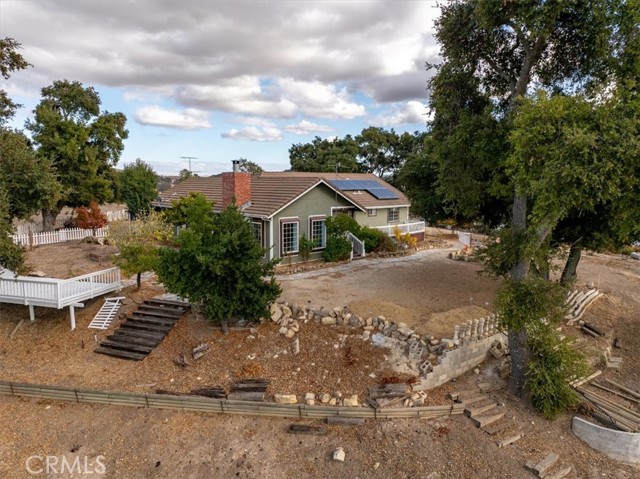 Detail Gallery Image 15 of 51 For 4350 Vineyard Dr, Paso Robles,  CA 93446 - 4 Beds | 3/1 Baths