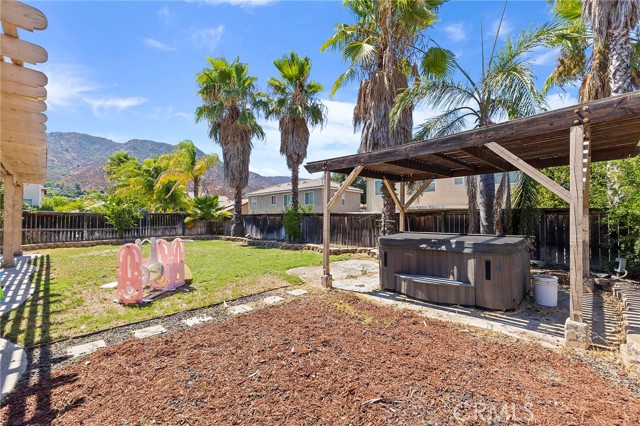 Detail Gallery Image 33 of 45 For 32867 Sandal Wood Ln, Lake Elsinore,  CA 92530 - 3 Beds | 2/1 Baths