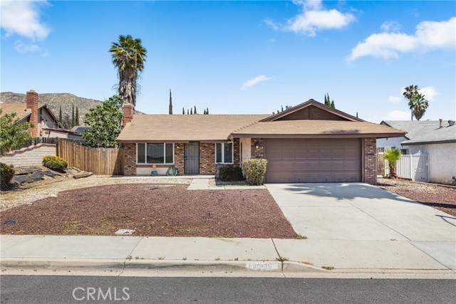 11050 Davis Street, Moreno Valley CA: https://media.crmls.org/medias/e41fd9d0-9c09-46ec-9dbf-29bfe7d5da93.jpg