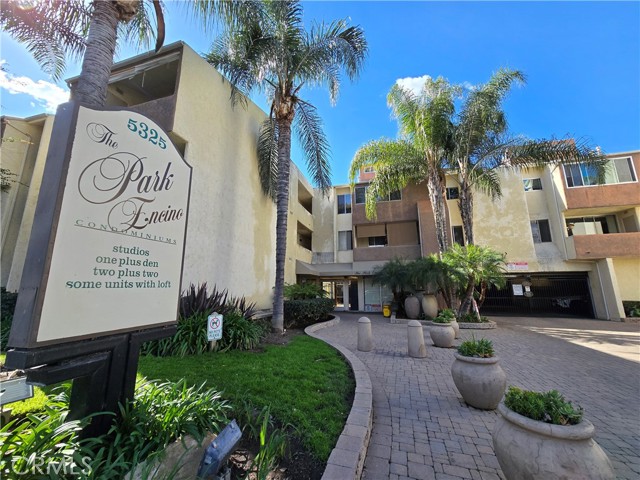 Detail Gallery Image 1 of 1 For 5325 Newcastle Ave #340,  Encino,  CA 91316 - 2 Beds | 2 Baths