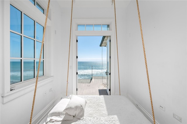 Detail Gallery Image 56 of 74 For 35167 Beach Road, Dana Point,  CA 92624 - 5 Beds | 4/1 Baths