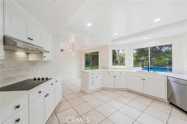 10 Horseshoe, Rolling Hills Estates, California 90274, 5 Bedrooms Bedrooms, ,2 BathroomsBathrooms,Residential,For Sale,Horseshoe,PV26018119