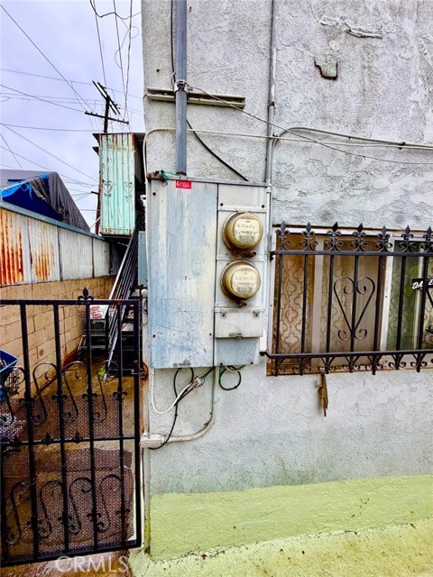 Detail Gallery Image 27 of 28 For 1454 E 50th, Los Angeles,  CA 90011 - – Beds | – Baths