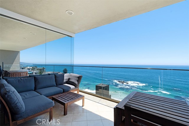 Detail Gallery Image 1 of 43 For 31755 Coast #403,  Laguna Beach,  CA 92651 - 2 Beds | 2 Baths