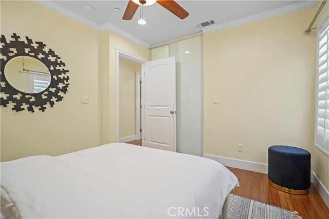 6475 Randi Avenue, Woodland Hills CA: https://media.crmls.org/medias/e42257c4-5215-4c4d-8822-ead809751d13.jpg