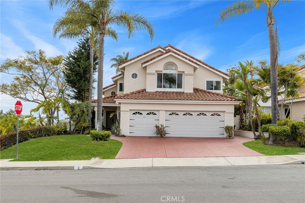 2 Vistamar Drive