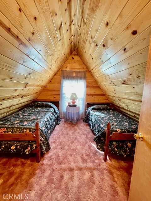 2nd bedroom with 2 twins