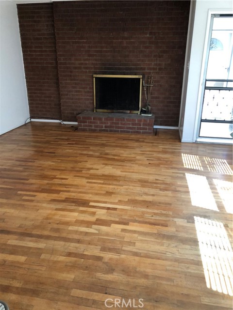 12961 Panama Street, Los Angeles CA: https://media.crmls.org/medias/e423b900-6c12-410d-b006-caa1eaf4f258.jpg
