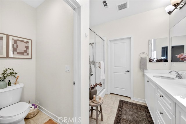 Detail Gallery Image 15 of 23 For 390 N Bellarose Way, Anaheim,  CA 92805 - 3 Beds | 2/1 Baths