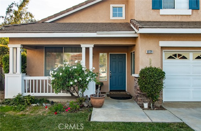 Detail Gallery Image 3 of 29 For 12721 Royal Oak Ct, Yucaipa,  CA 92399 - 4 Beds | 2/1 Baths