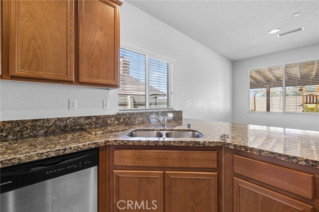 Detail Gallery Image 42 of 46 For 37152 Waltham Pl, Palmdale,  CA 93550 - 4 Beds | 2 Baths