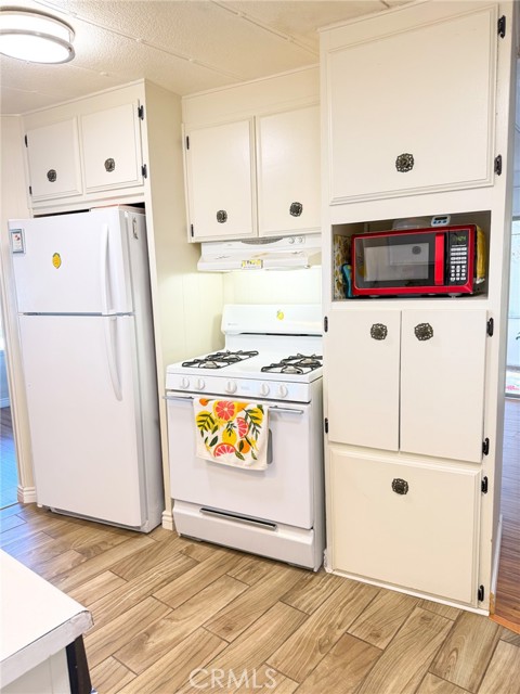 Detail Gallery Image 5 of 24 For 2200 W Wilson St Space 78,  Banning,  CA 92220 - 2 Beds | 2 Baths