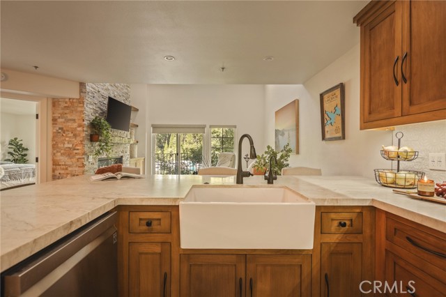 366 Lake Resort, Lake Arrowhead, CA 92352