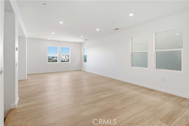 Detail Gallery Image 11 of 33 For 2513 Iconic St, South El Monte,  CA 91733 - 4 Beds | 3/1 Baths