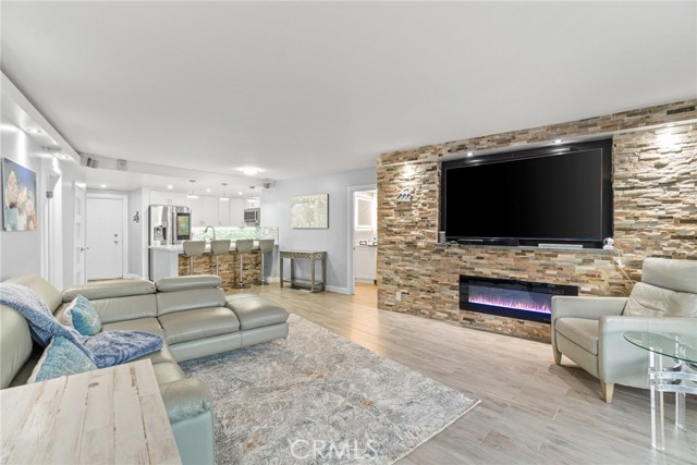 Detail Gallery Image 11 of 30 For 700 E Ocean Bld #1208,  Long Beach,  CA 90802 - 3 Beds | 2 Baths
