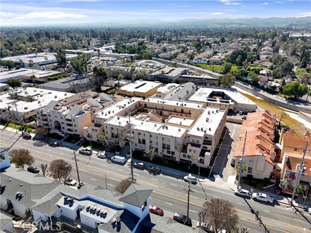 Detail Gallery Image 45 of 50 For 21040 Parthenia #25,  Canoga Park,  CA 91304 - 2 Beds | 2/1 Baths