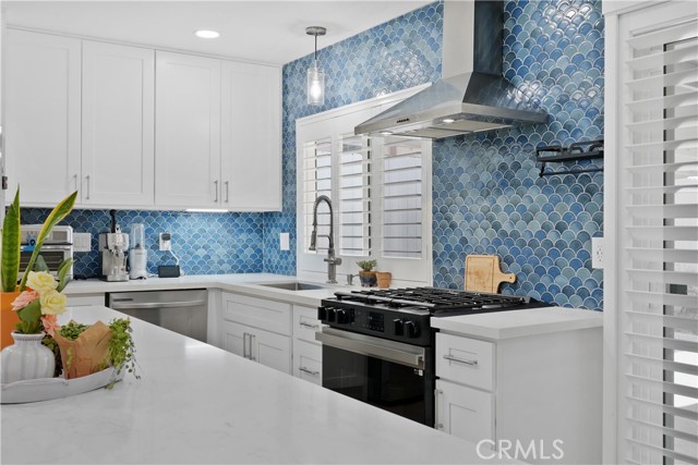 Detail Gallery Image 2 of 14 For 24811 Sundial Way, Moreno Valley,  CA 92557 - 4 Beds | 2 Baths